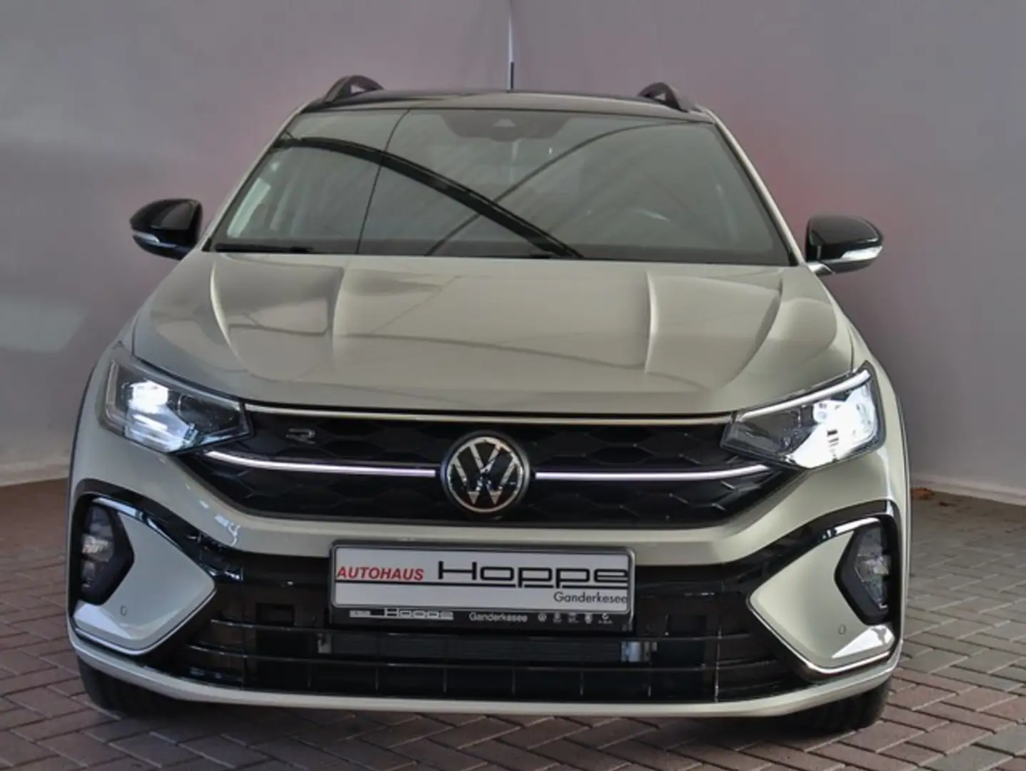 Volkswagen Taigo R-Line 1.5 l TSI DSG+RFK+ACC+Black-Style+NAVI Grau - 2