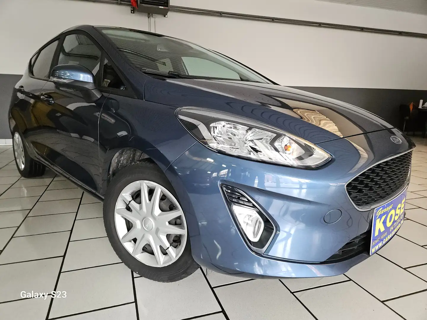 Ford Fiesta 1.0 EcoBoost//CLIMATISATION//CARPLAY//1ERE MAIN Bleu - 1