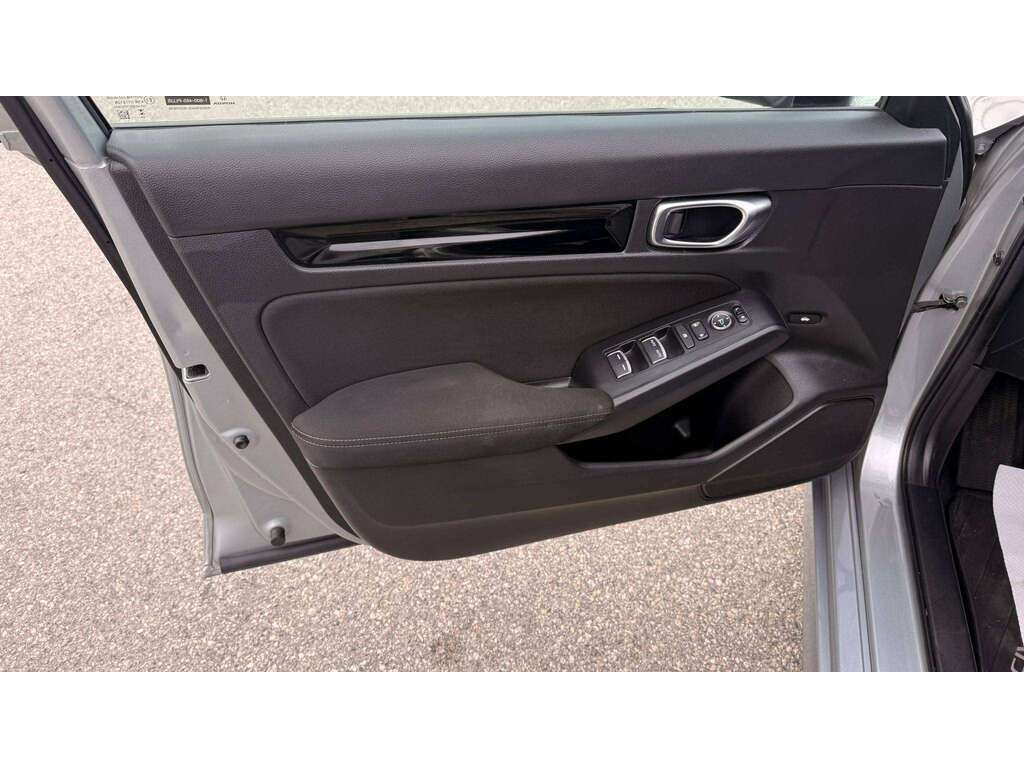 2025 Honda Civic — view 14