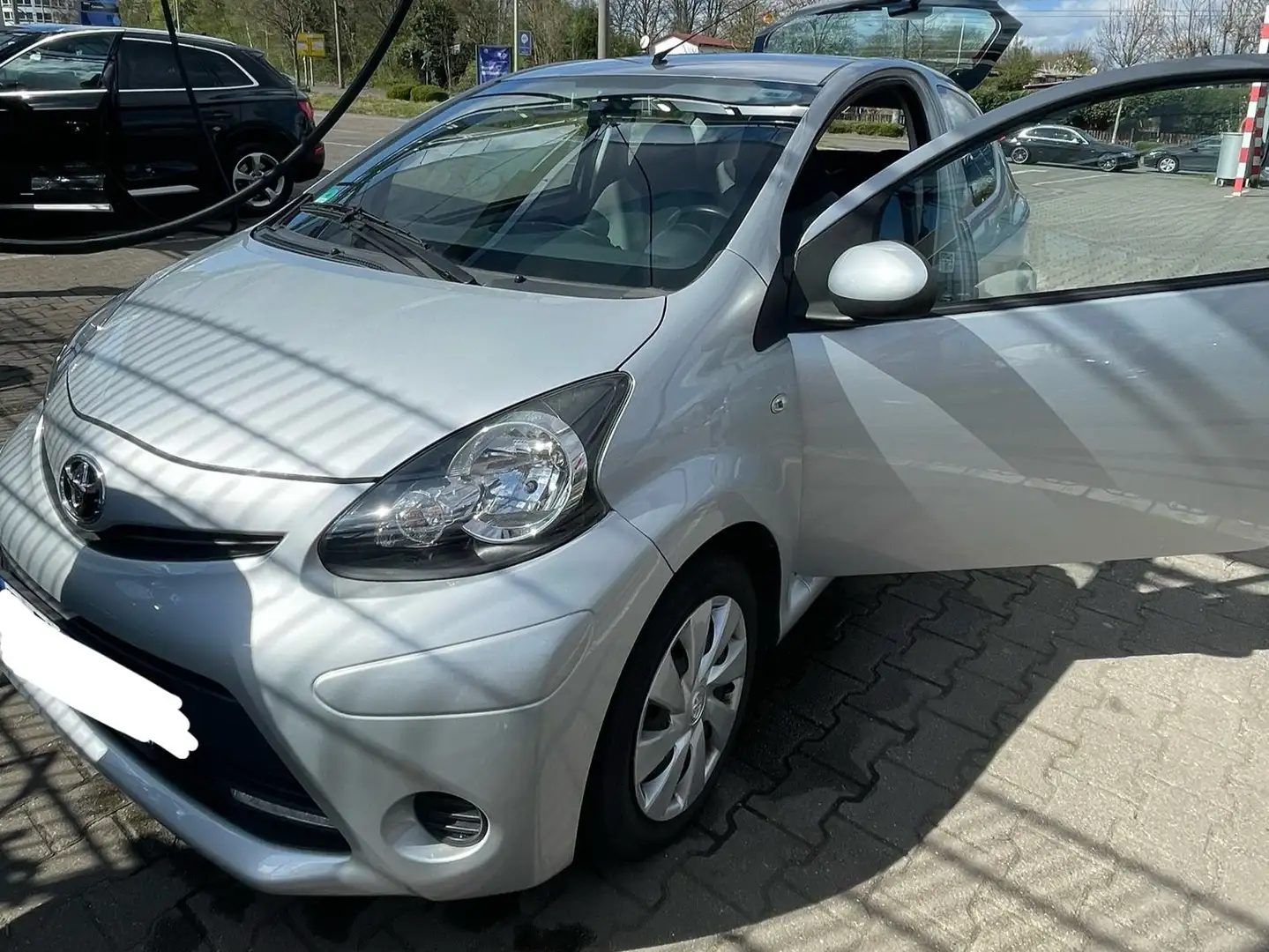 Toyota Aygo Aygo Multi Mode Cool Grau - 1