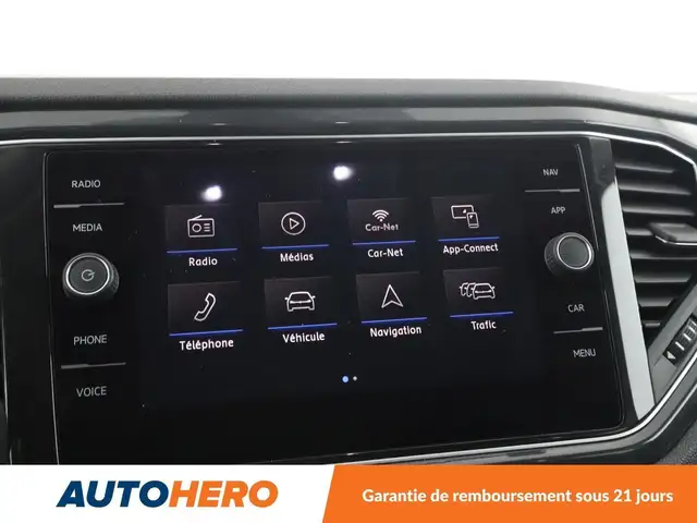 Volkswagen T-Roc view 21
