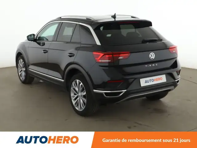 Volkswagen T-Roc view 4