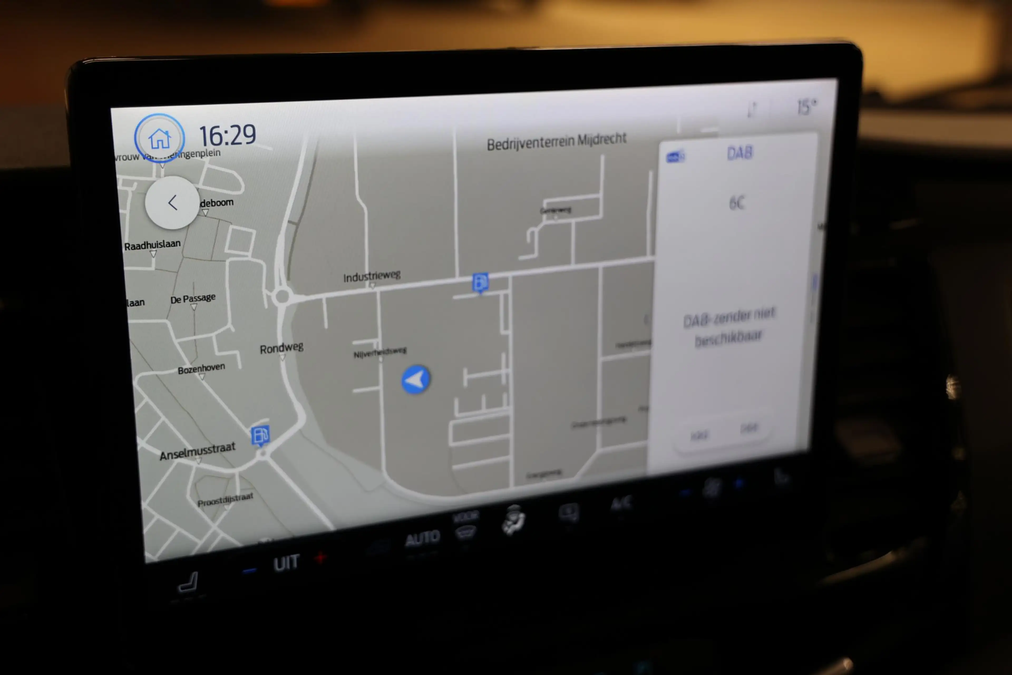 Ford E-Transit 350 L4H3 Trend 68 kWh — photo 12