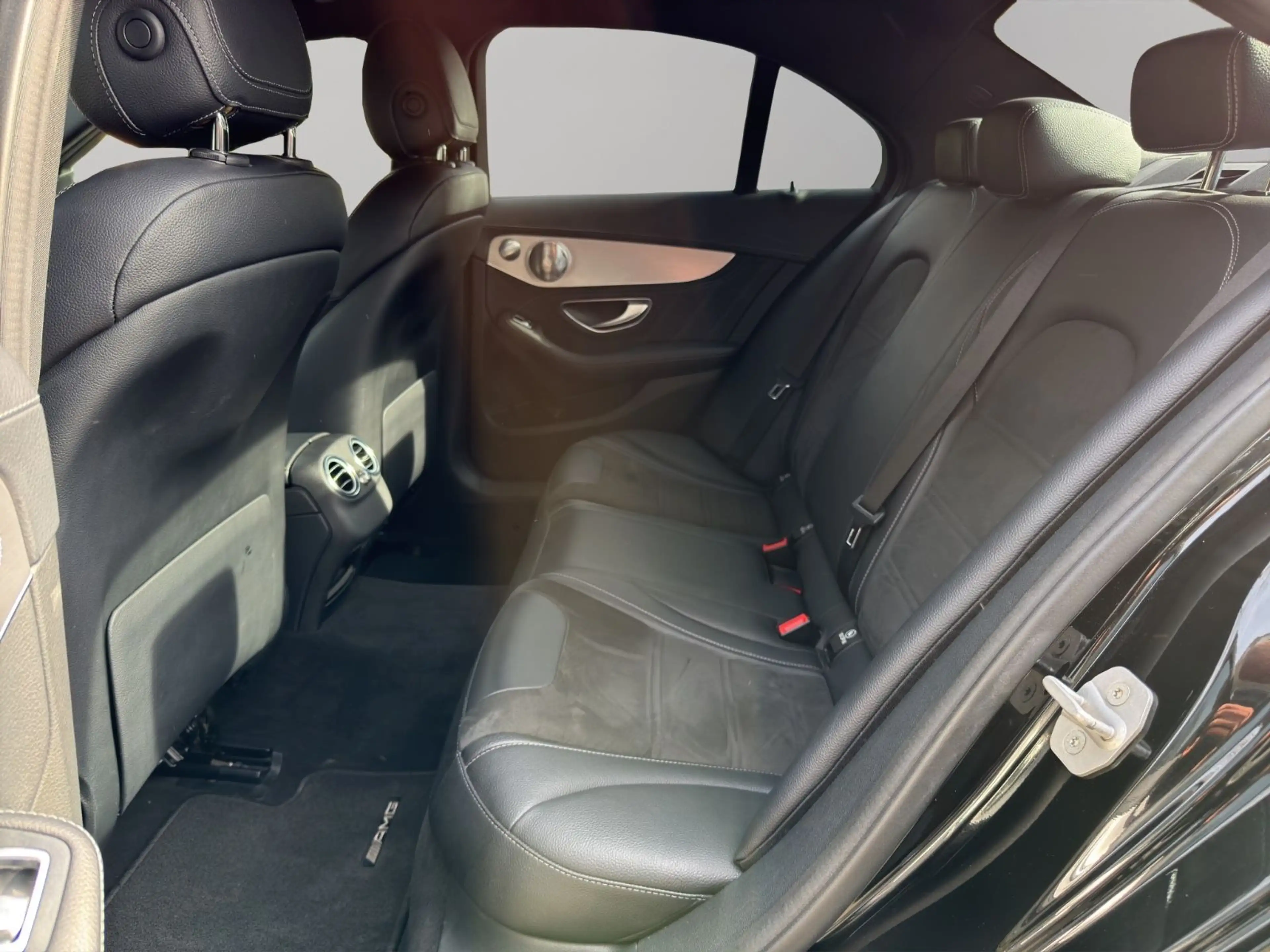 Mercedes-Benz C 63 AMG Lim Performance/SportAga/BUR/HuD/Distro — photo 13