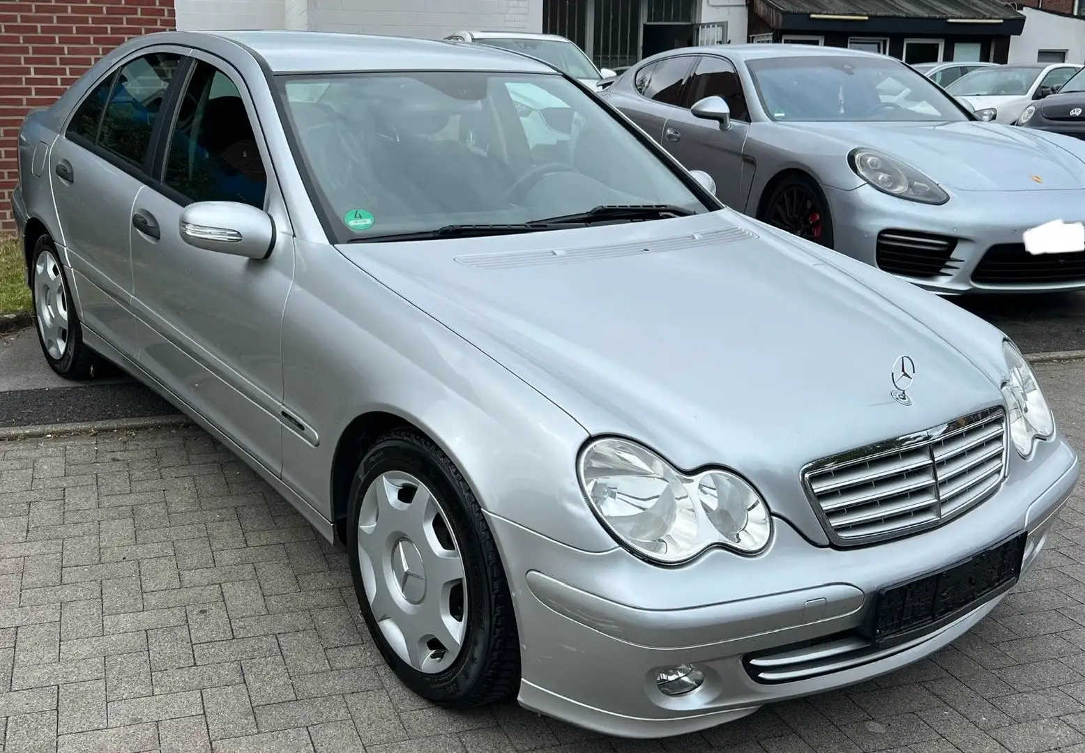 Mercedes-Benz C 220 CDI Lim. AHK - NAVI -KLIMA - 2.HAND Argintiu - 2