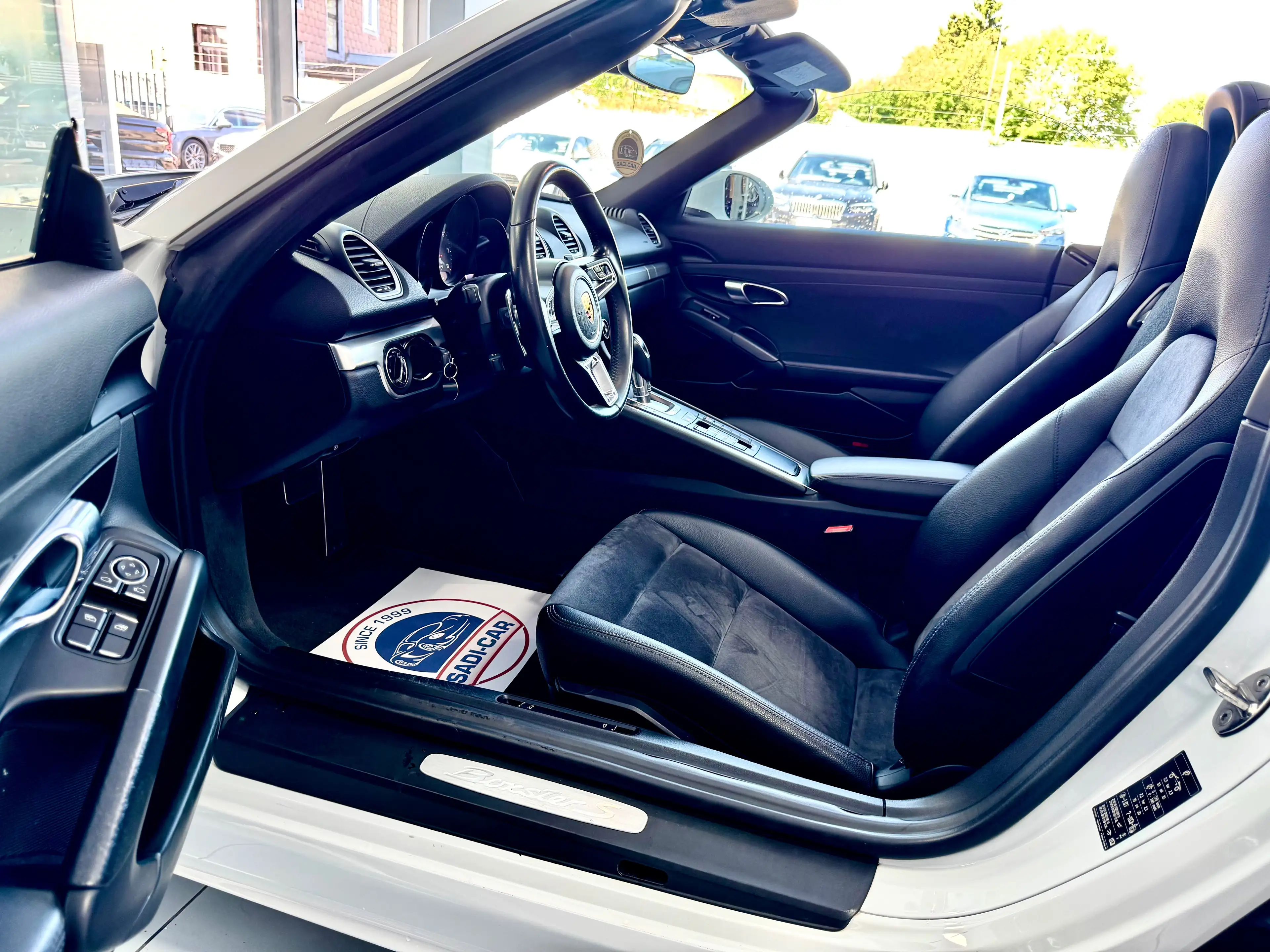 Porsche 718 Boxster TURBO S - 2.5 Turbo S 350cv PDK — photo 11