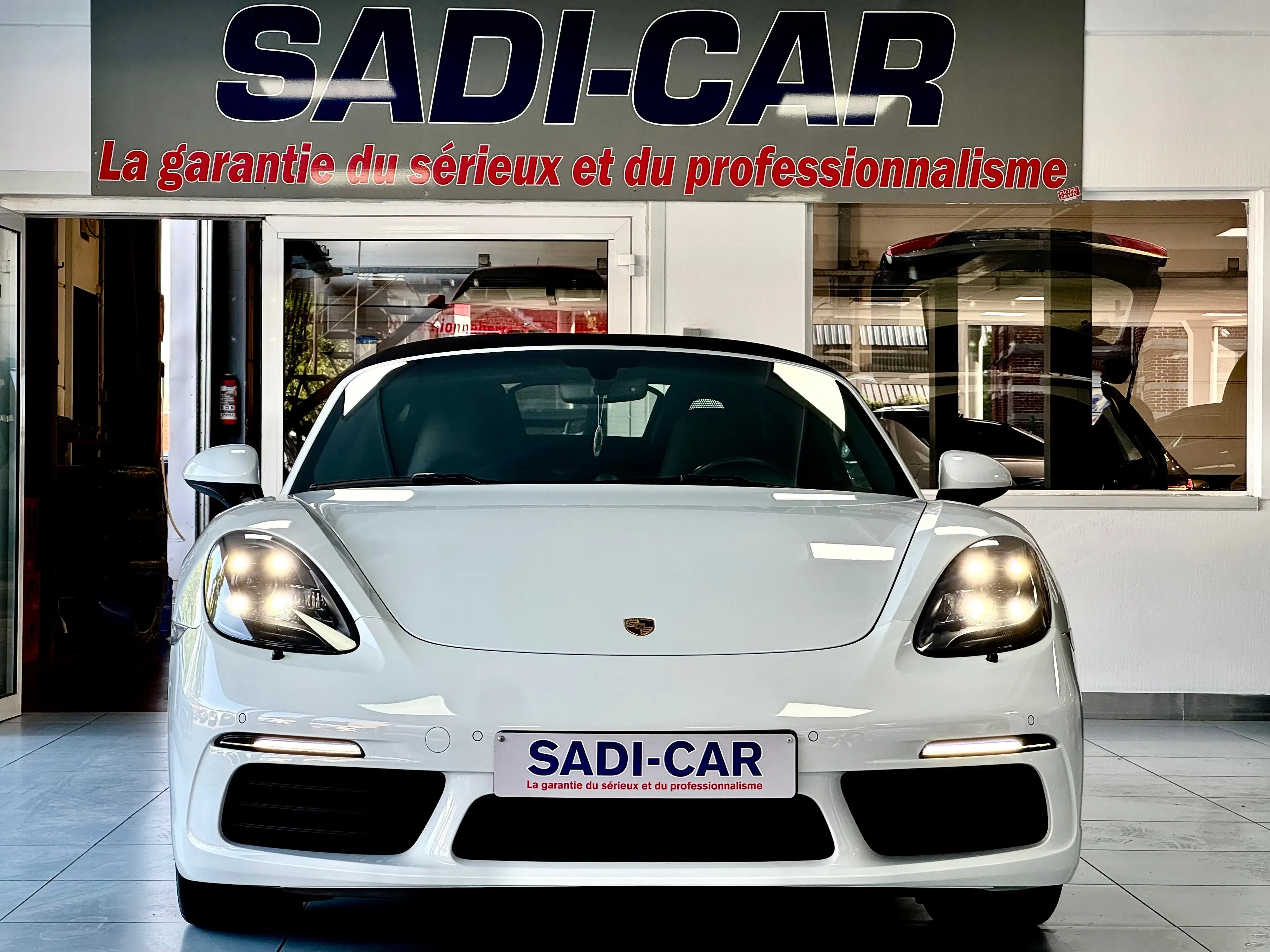 Porsche 718 Boxster TURBO S - 2.5 Turbo S 350cv PDK — photo 2