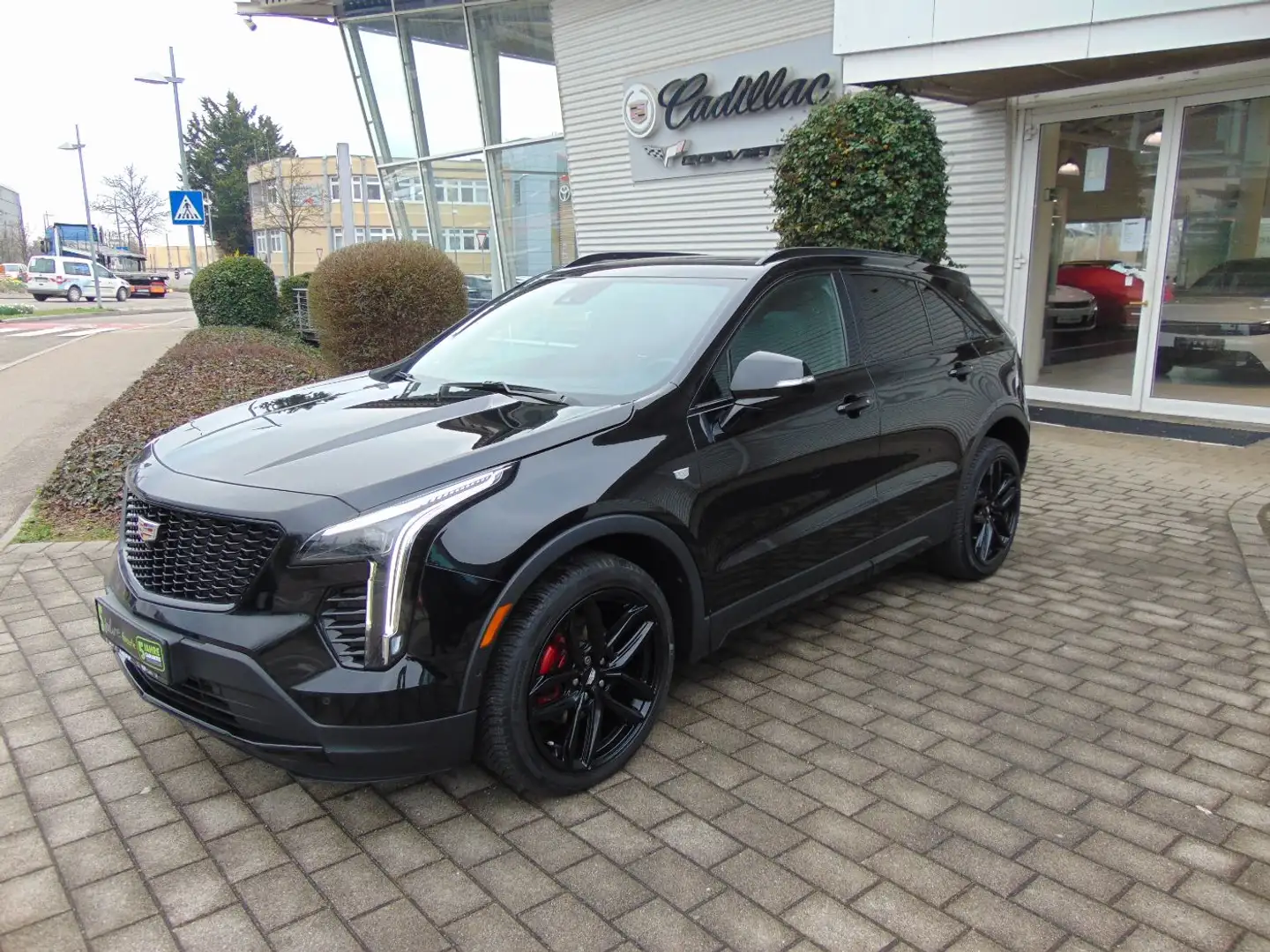 Cadillac XT4 Sport 2.0 Turbo AHK+LED+Navi+SHZ+Winterp. Schwarz - 2