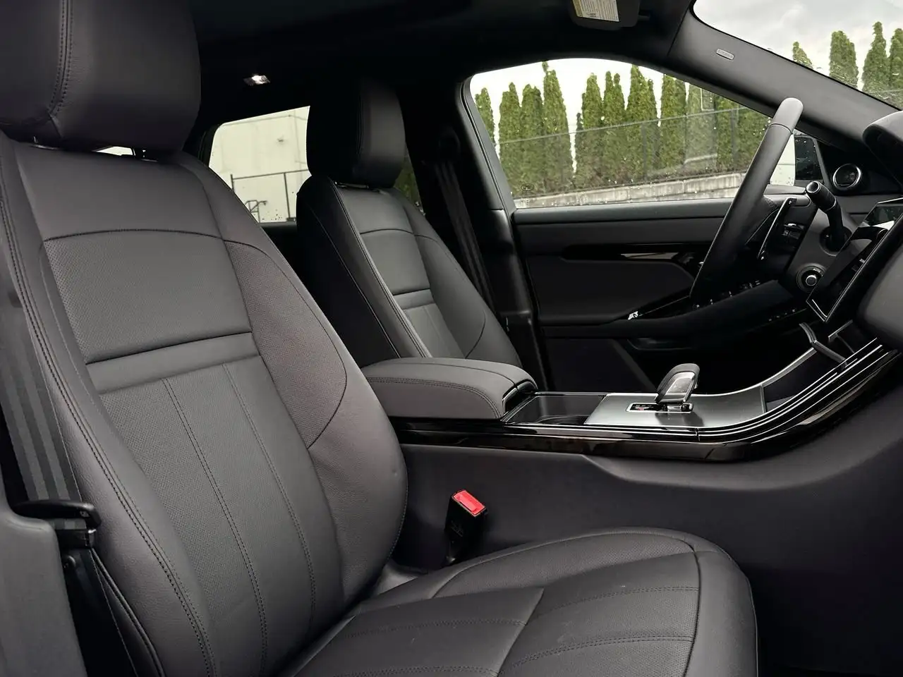 Land Rover Range Rover Evoque снимка Land Rover Range Rover Evoque