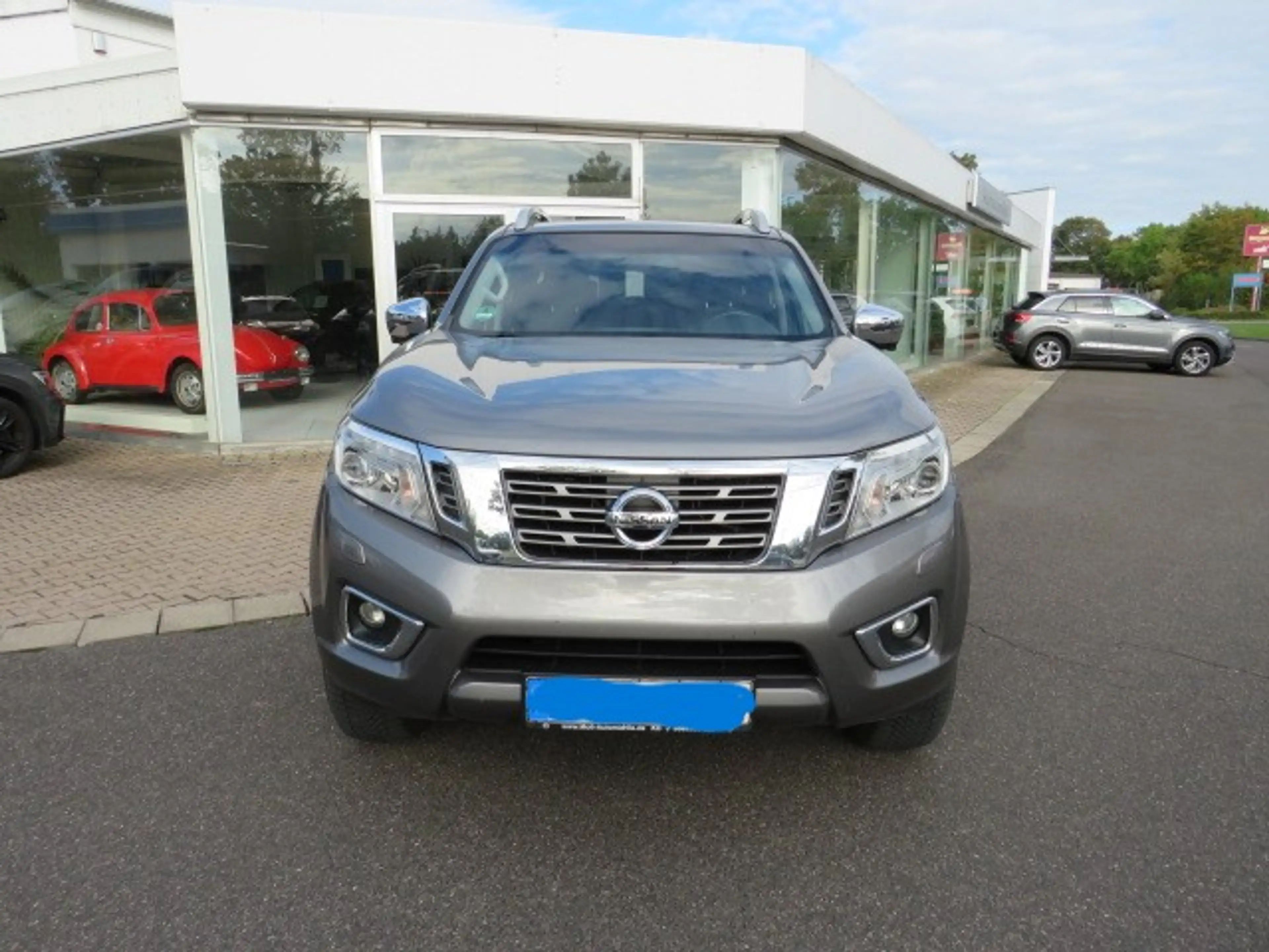 Nissan NP300 Tekna Double Cab 4x4 — photo 3