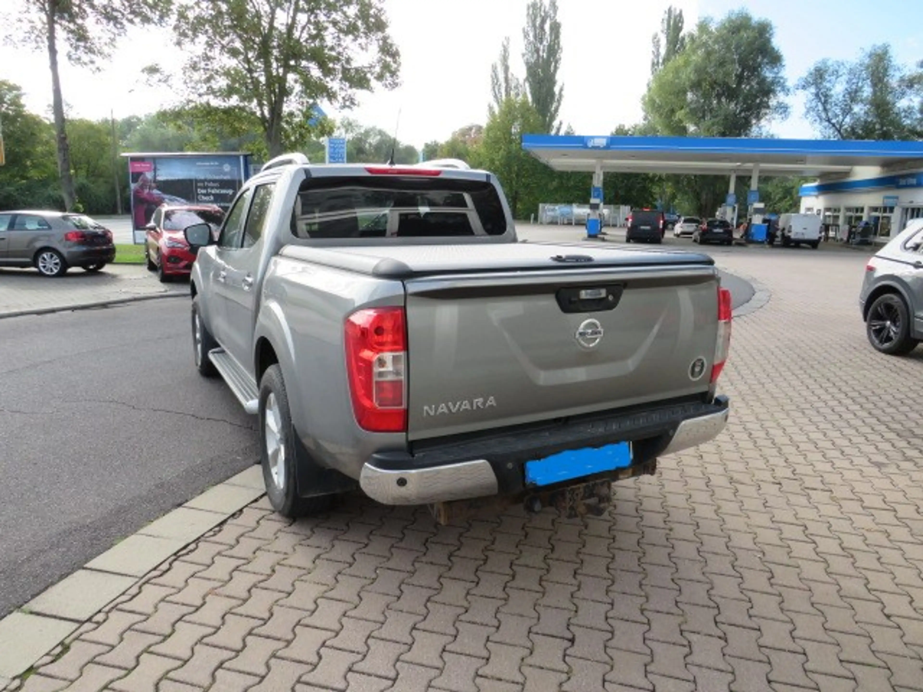 Nissan NP300 Tekna Double Cab 4x4 — photo 5