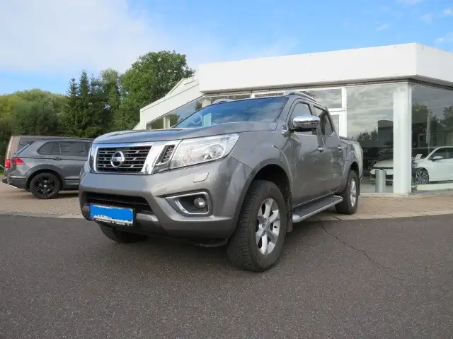 Nissan NP300 Tekna Double Cab 4x4