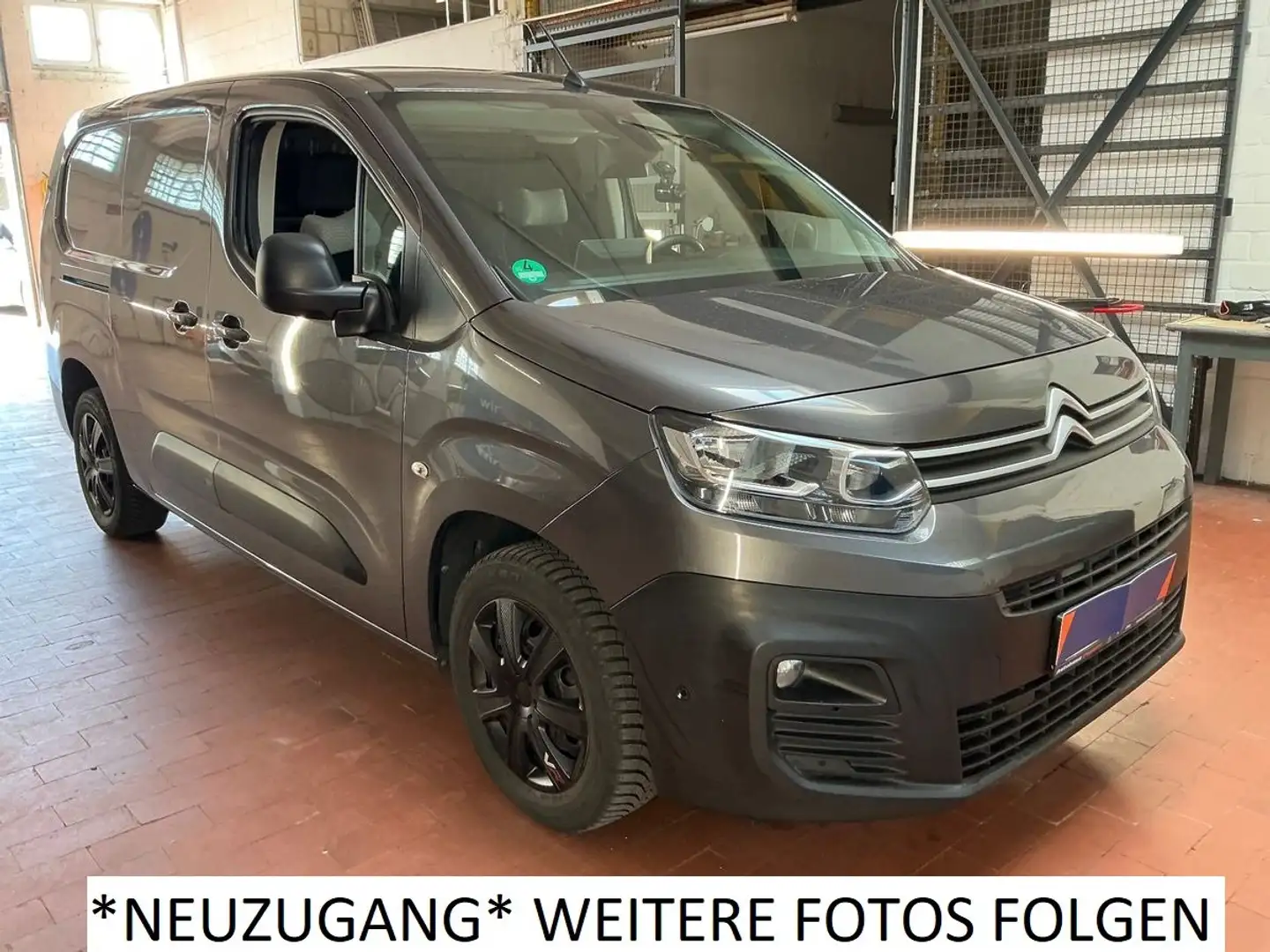 Citroen Berlingo XL BlueHDi 130 SHINE CARPLAY SITZHEIZUNG NAVI DAB Grau - 1