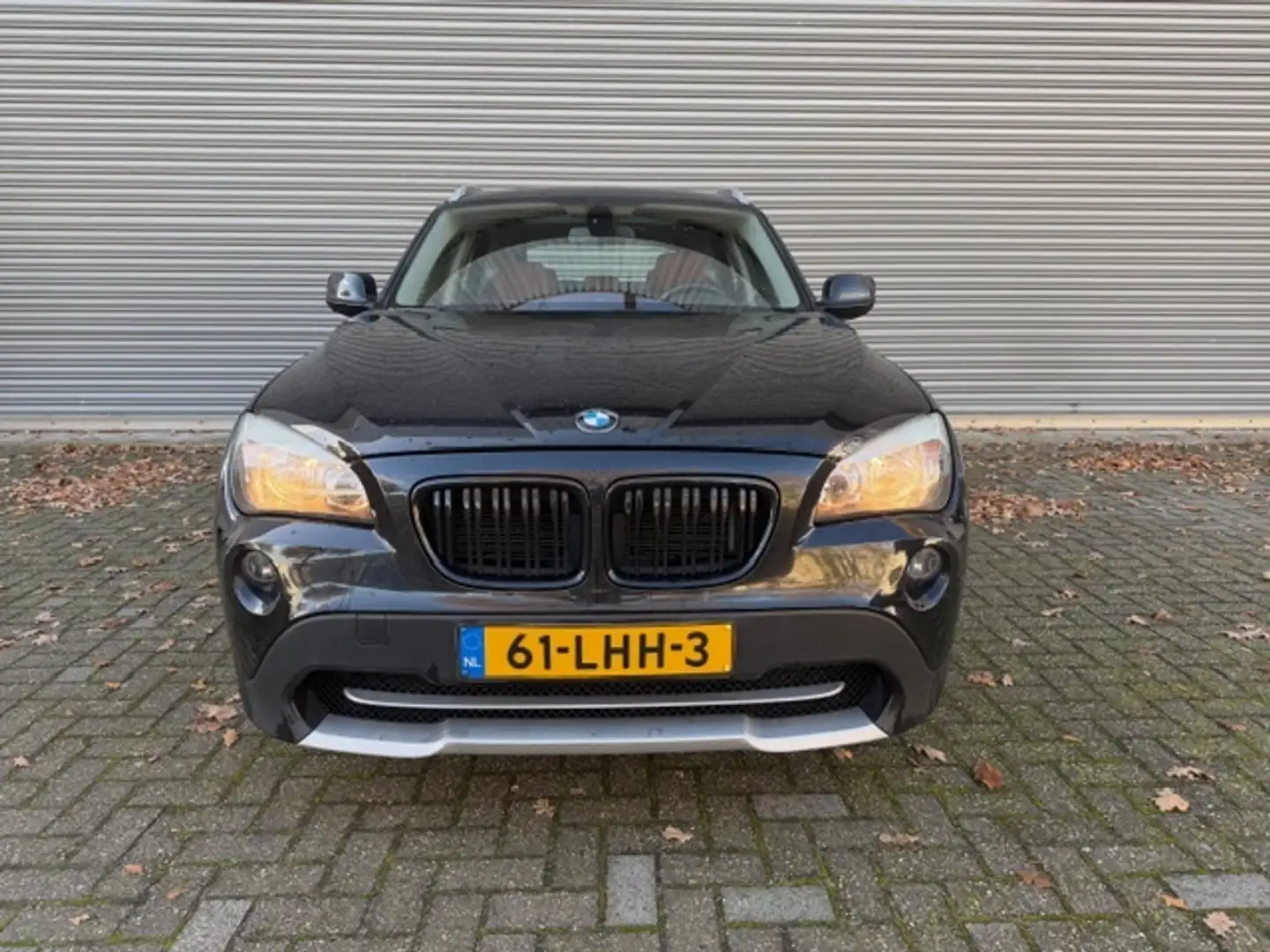 BMW X1 sDrive18i Exec./Pano/Elek. voortstoelen/Trekhaak Noir - 2