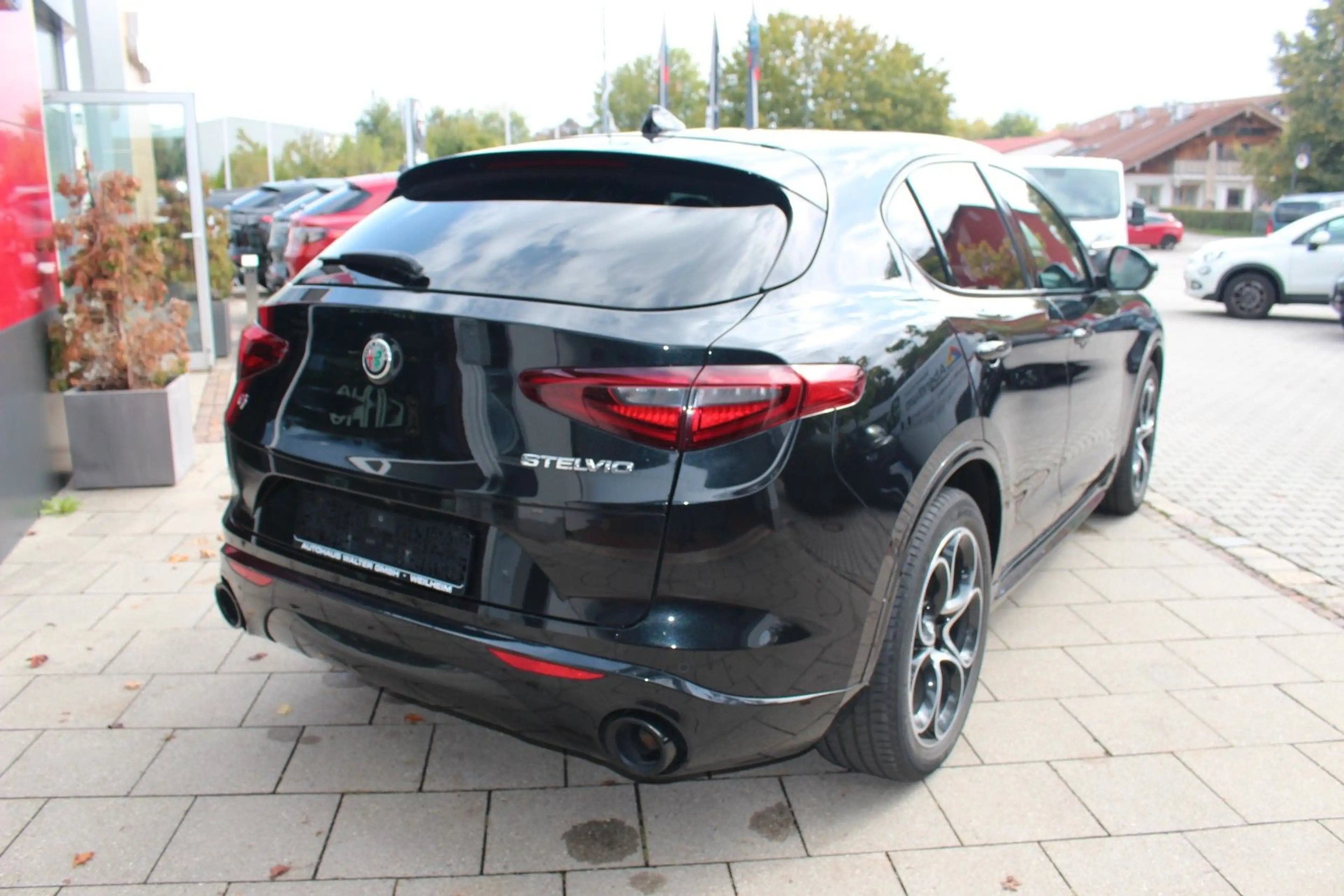 Alfa Romeo Stelvio Veloce Q4 Panorama-Dach — photo 6