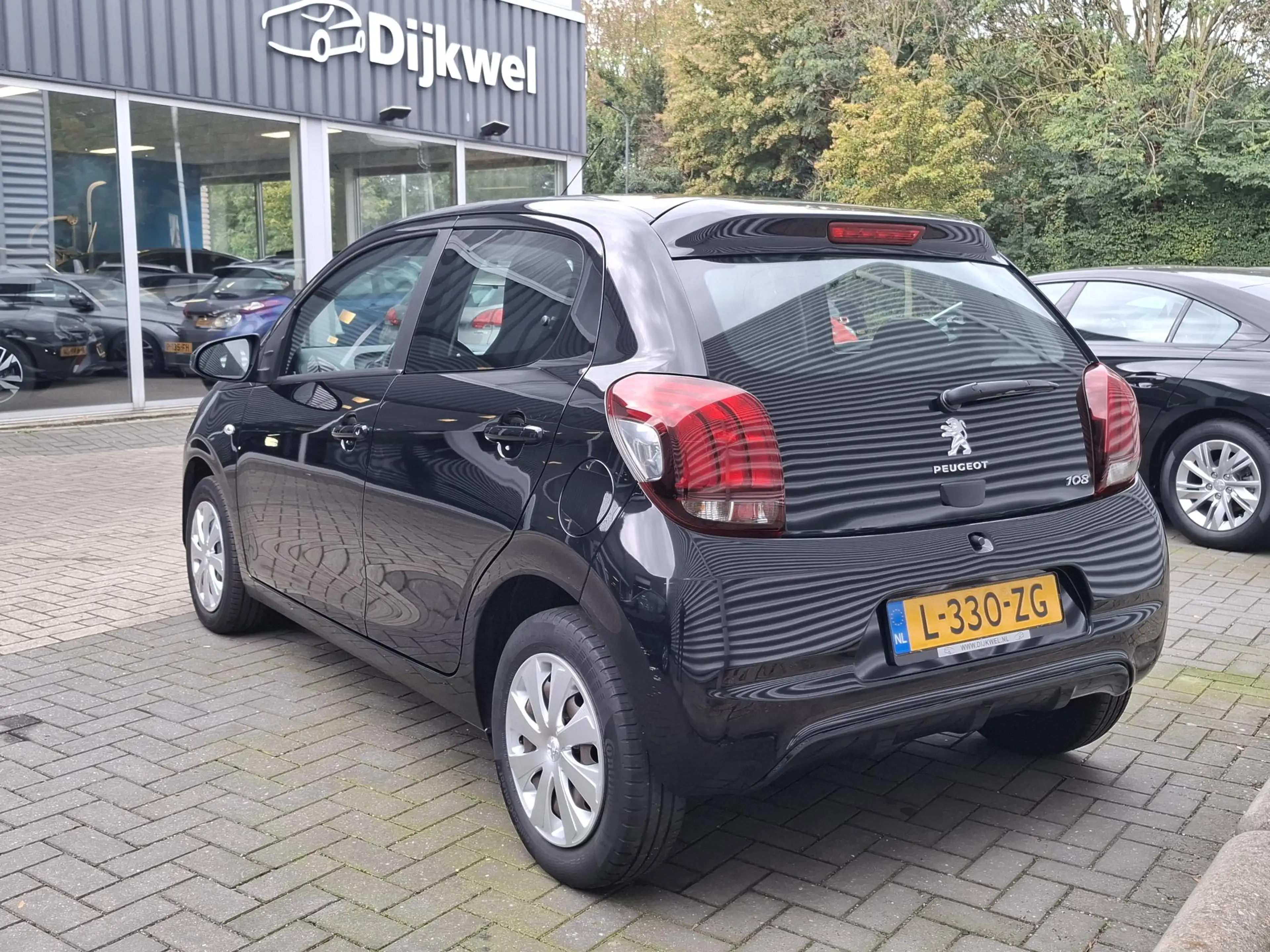 Peugeot 108 1.0 e-VTi 72 Active 5-drs Airco/Bluetooth — photo 4