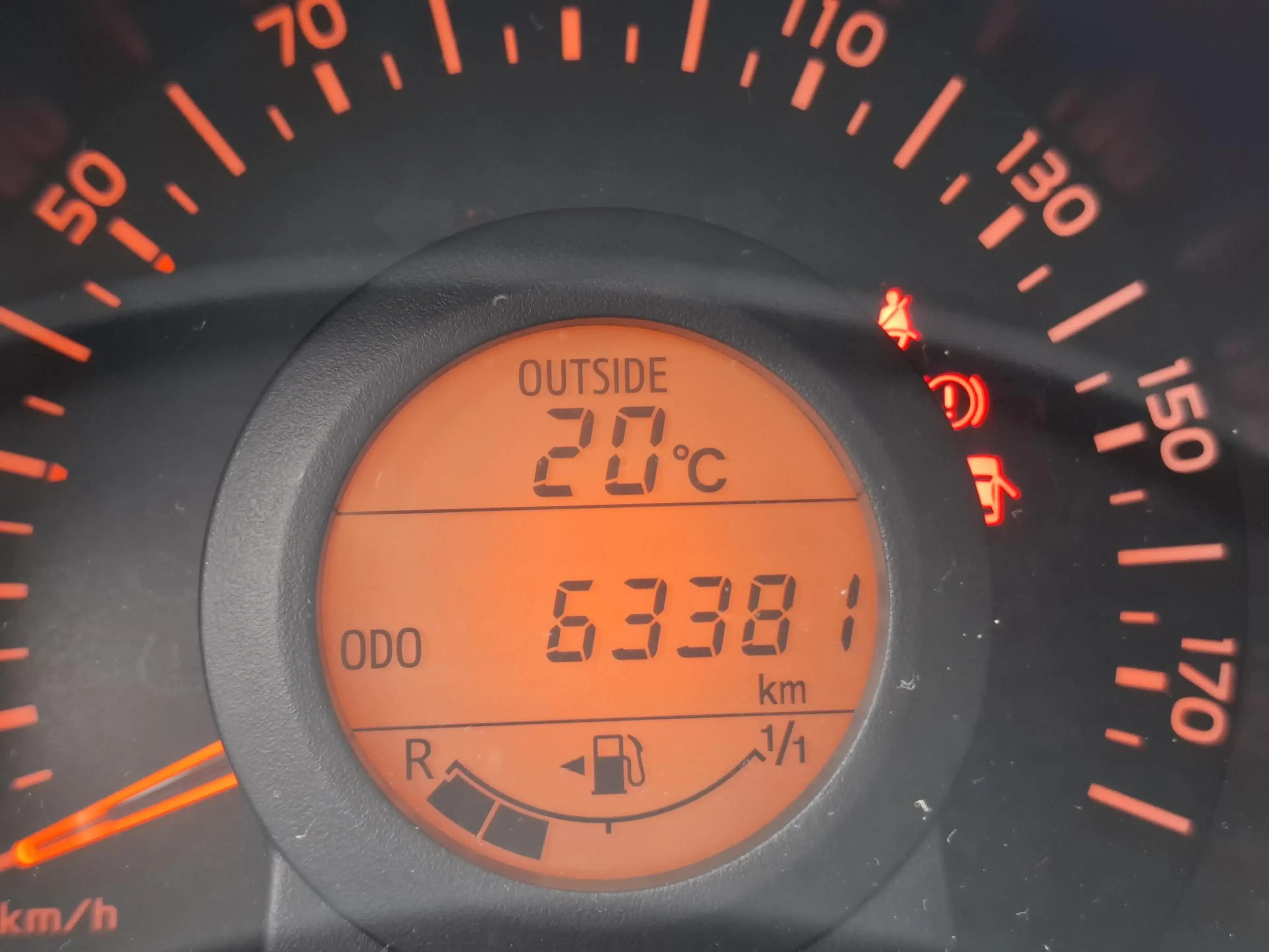 Peugeot 108 1.0 e-VTi 72 Active 5-drs Airco/Bluetooth — photo 11