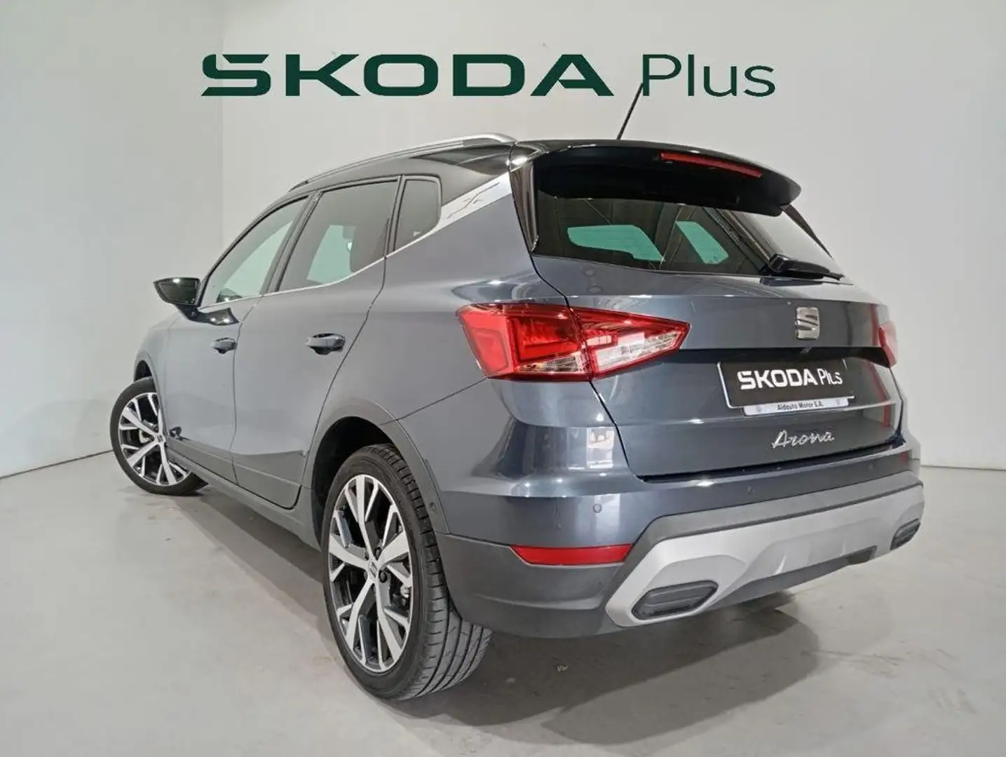 SEAT Arona 1.0 TSI S&S Xperience 110 Gris - 2