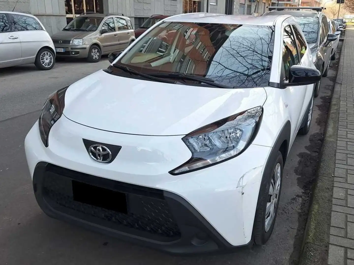 Toyota Aygo Aygo X 1.0 Active 72cv - GP132 Bianco - 1