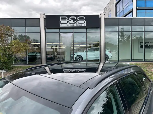 Audi A6 Avant view 13