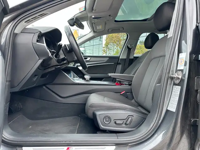Audi A6 Avant view 15