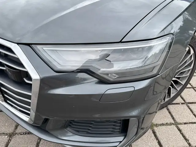 Audi A6 Avant view 11