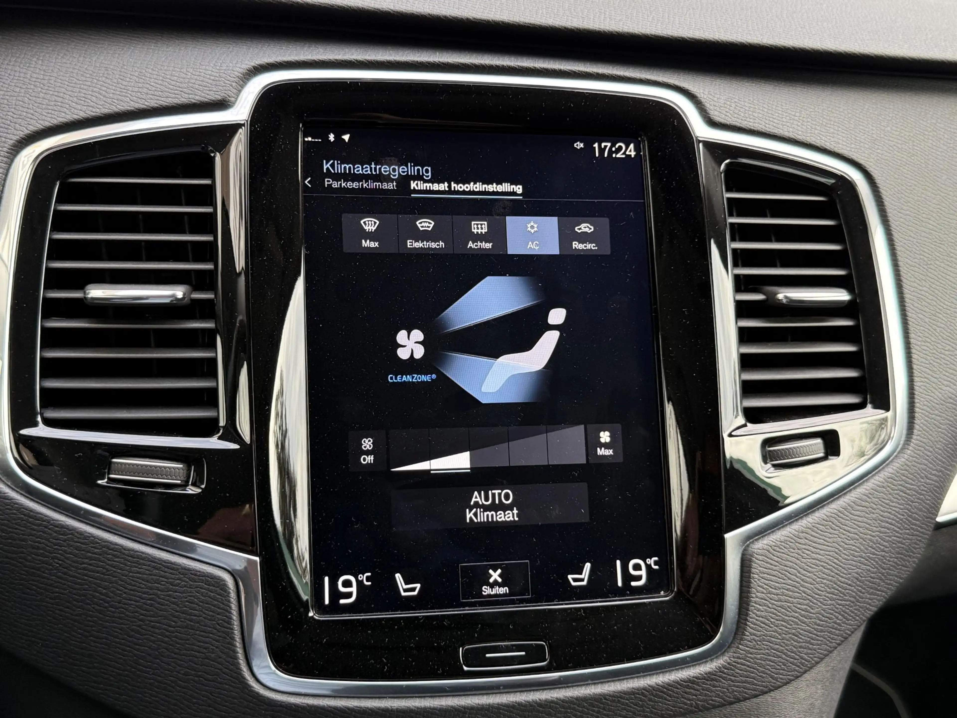 Volvo XC90 2.0 T5 AWD Momentum |360°Camera|Trekhaak|2e Eig| — photo 16