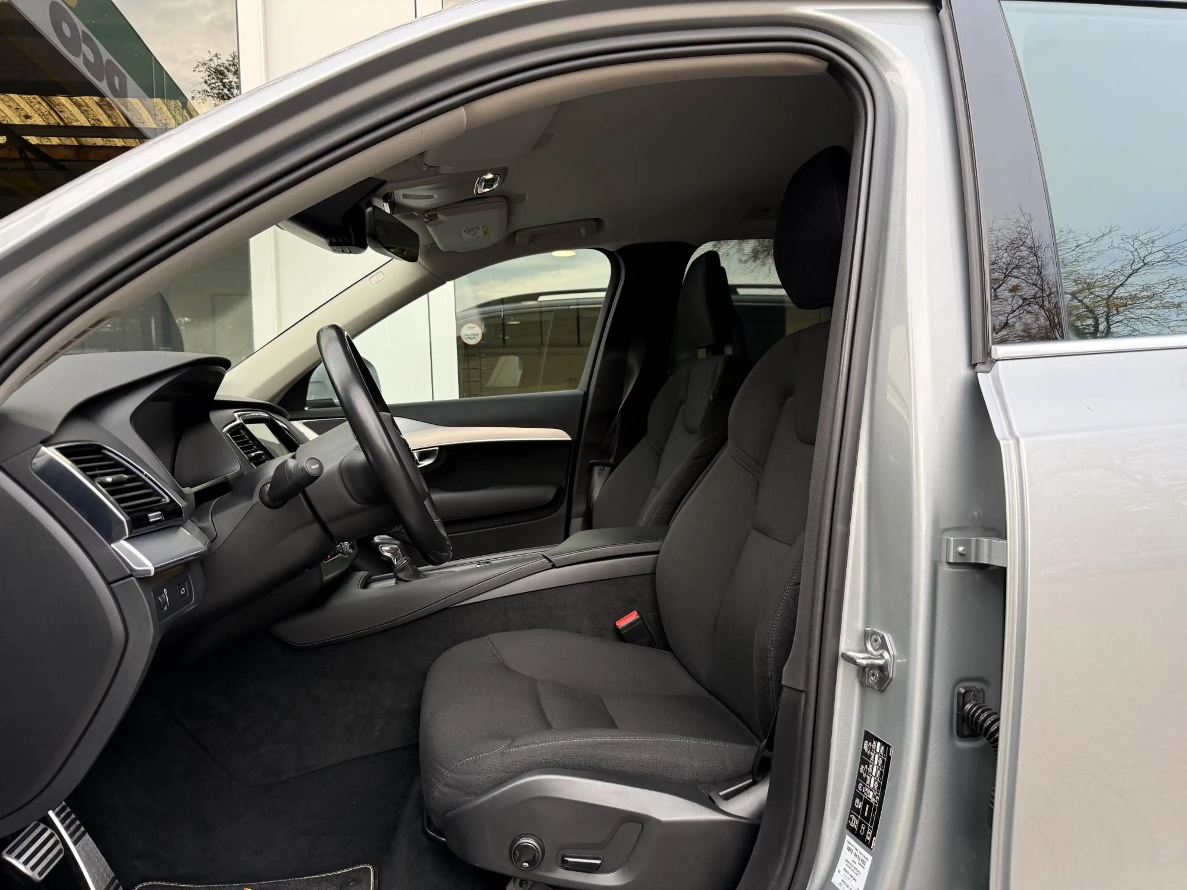 Volvo XC90 2.0 T5 AWD Momentum |360°Camera|Trekhaak|2e Eig| — photo 4