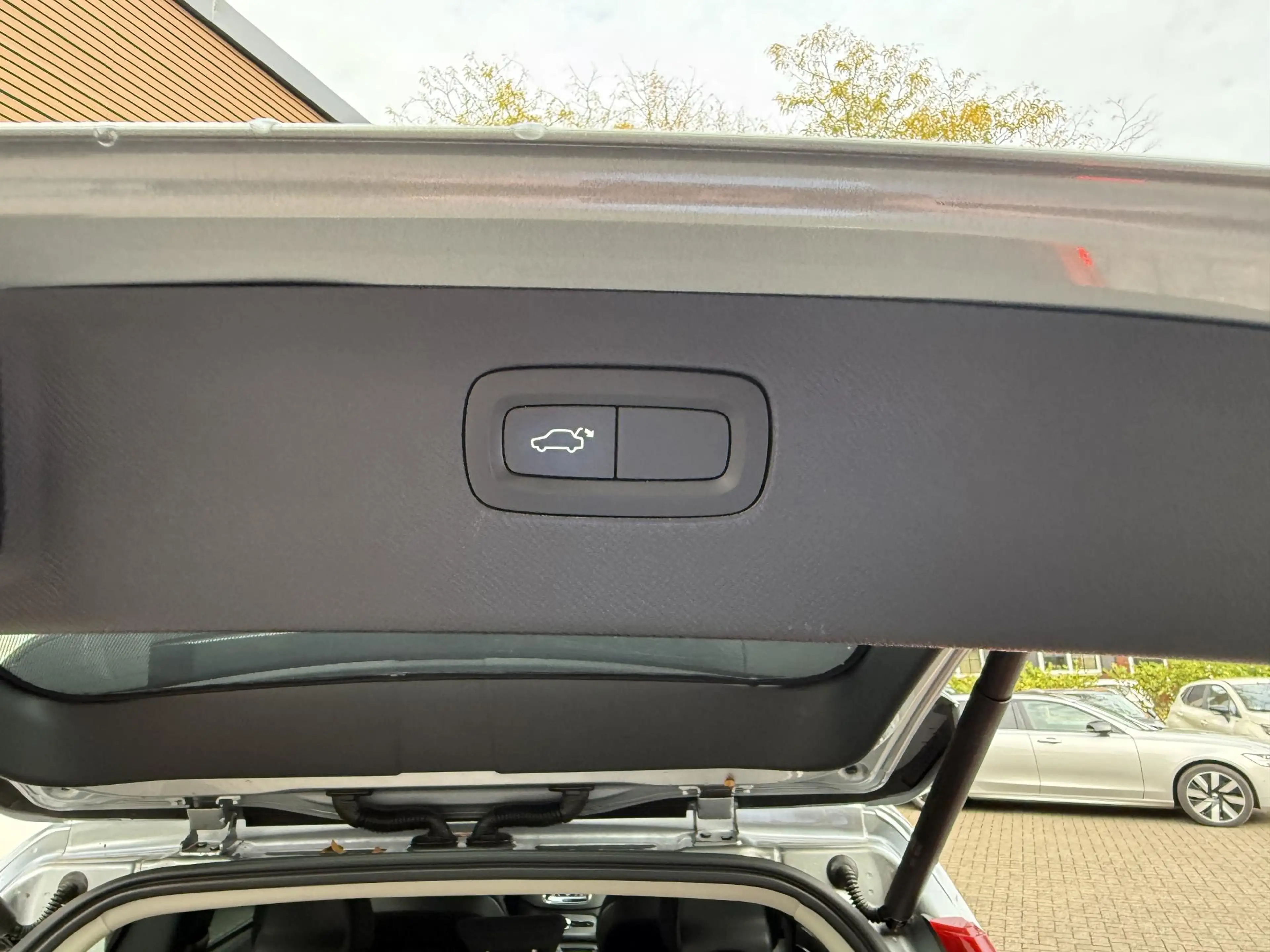 Volvo XC90 2.0 T5 AWD Momentum |360°Camera|Trekhaak|2e Eig| — photo 26
