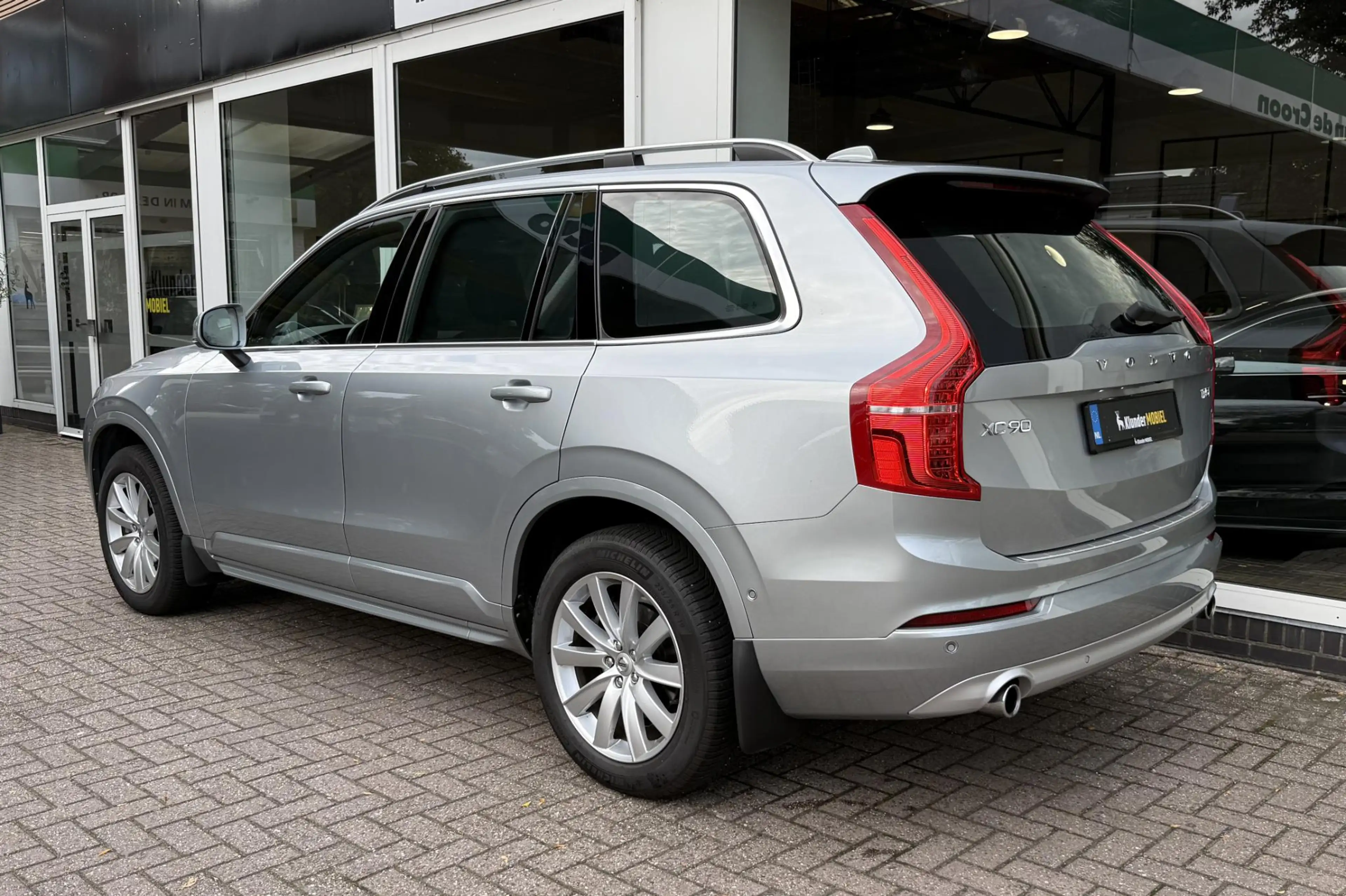 Volvo XC90 2.0 T5 AWD Momentum |360°Camera|Trekhaak|2e Eig| — photo 19