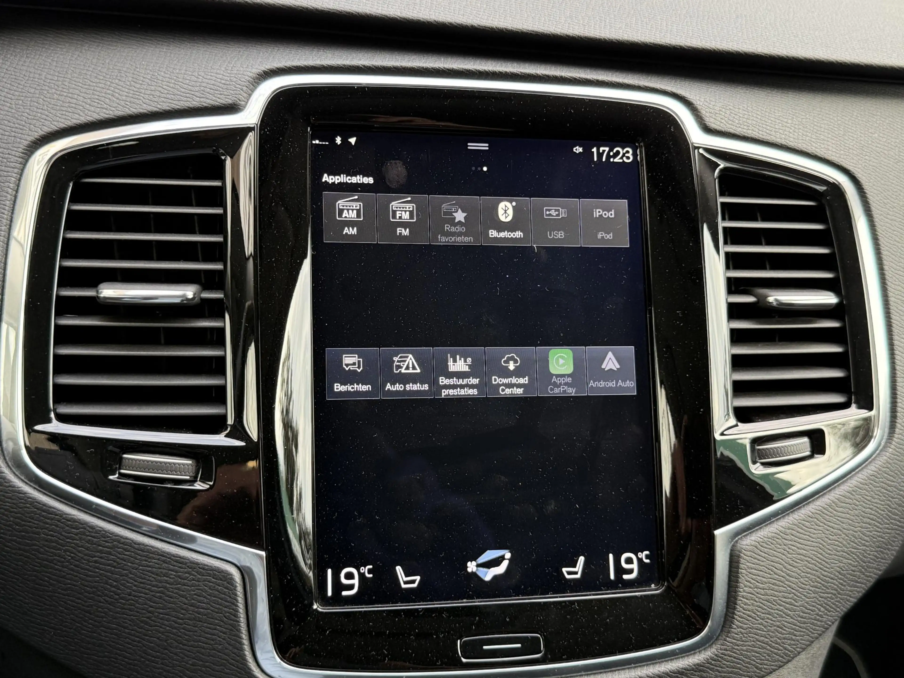 Volvo XC90 2.0 T5 AWD Momentum |360°Camera|Trekhaak|2e Eig| — photo 18