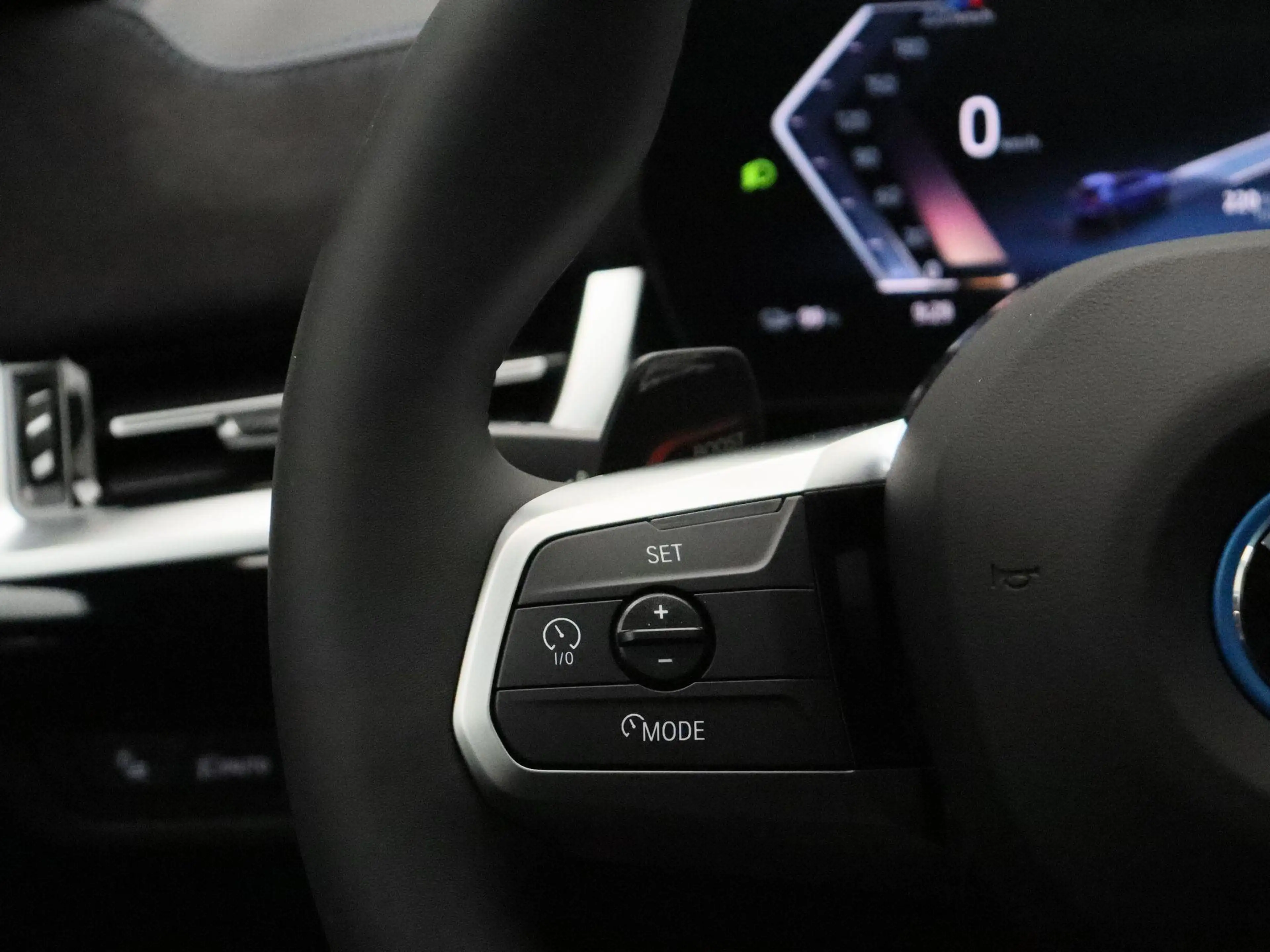 BMW iX2 eDrive20 M Sport Edition | M Sportpakket Pro | Pre — photo 14