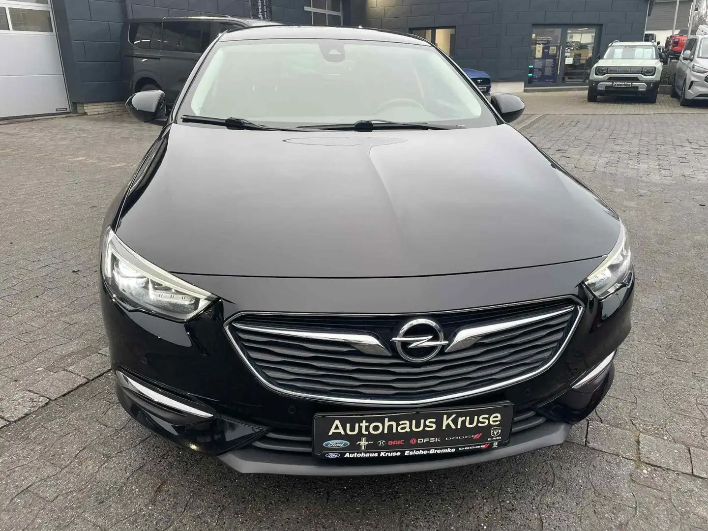 Opel Insignia B Grand Sport Innovation Schwarz - 2