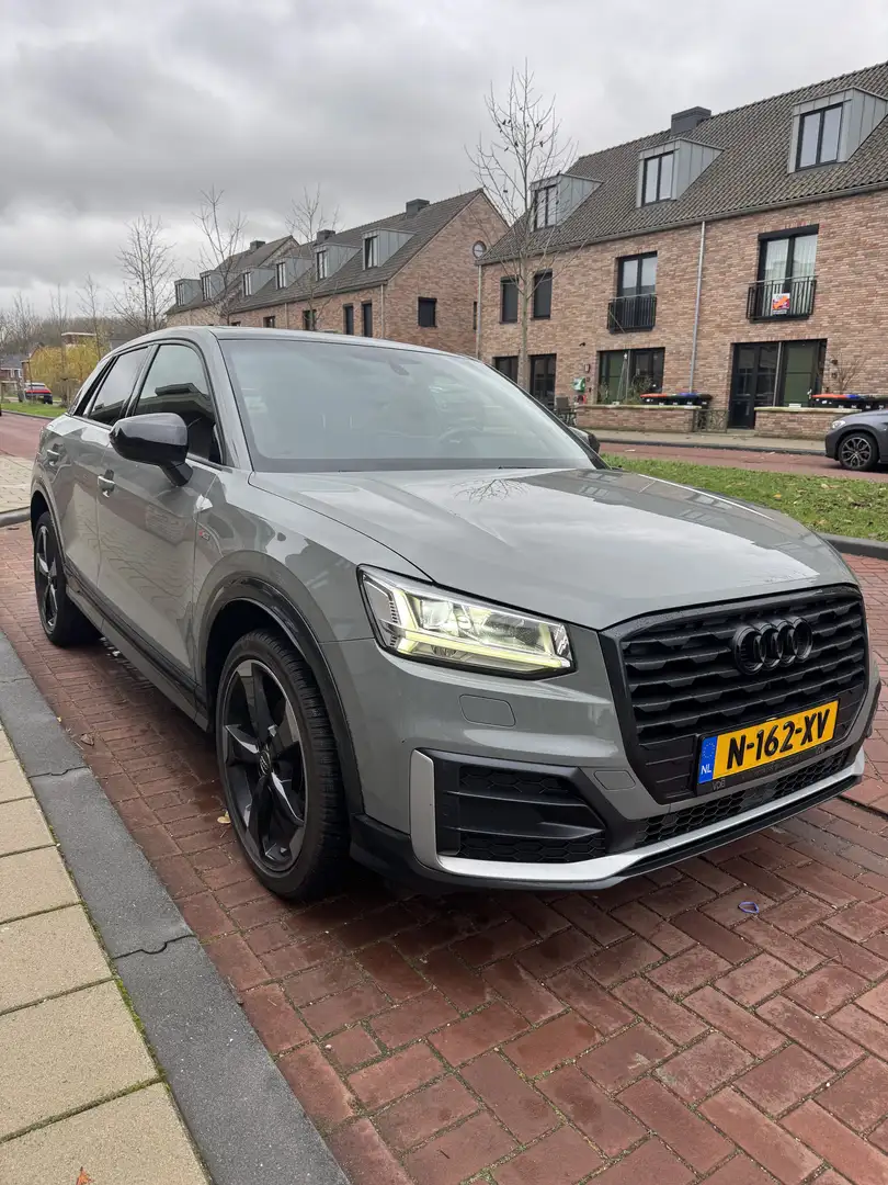 Audi Q2 1.4 TFSI CoD Sport Edition#1 S-tronic S-line 150pk Grijs - 2