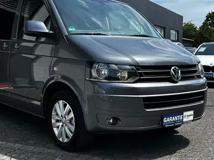 Annonce voiture d'occasion Volkswagen T5 Multivan - CARADIZE