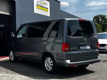 Annonce voiture d'occasion Volkswagen T5 Multivan - CARADIZE