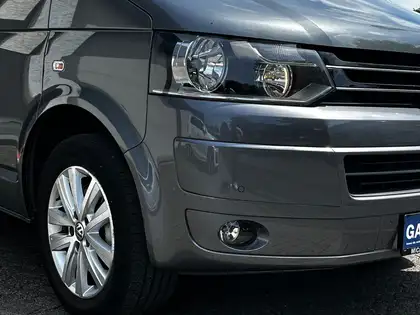 Annonce voiture d'occasion Volkswagen T5 Multivan - CARADIZE