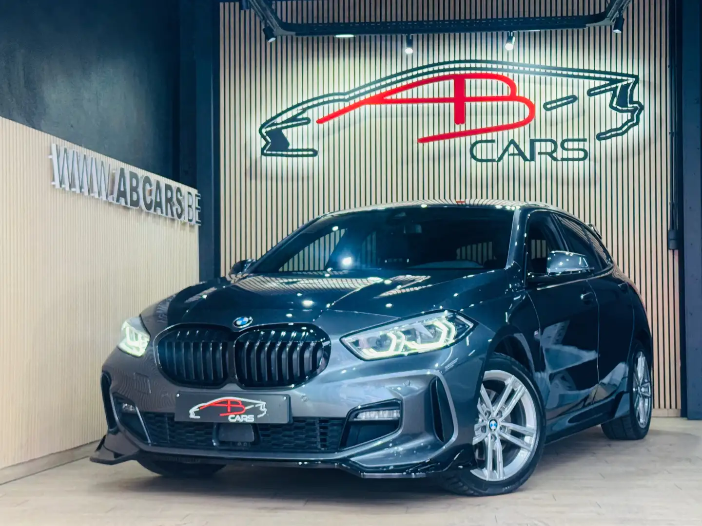 BMW 116 D * PACK M PERFORMANCE * GAR 12 MOIS * 1ER PROP * Gris - 1