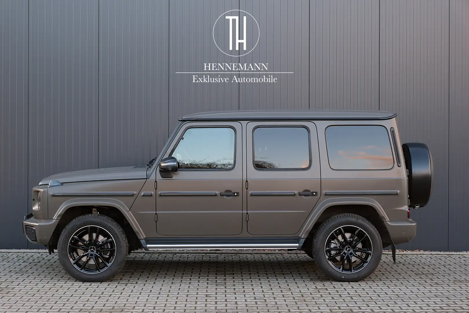 Mercedes-Benz G 450 G450d AMG-Line*Magno*Exclusive*NightP*AHK*Standhzg Vert - 2