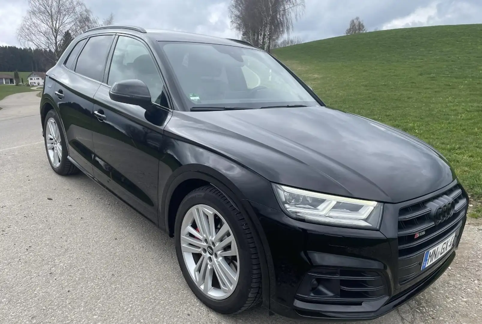 Audi SQ5 3.0 TDI quattro 21 (Neuer Motor) Black-AHK-Matrix. Schwarz - 2