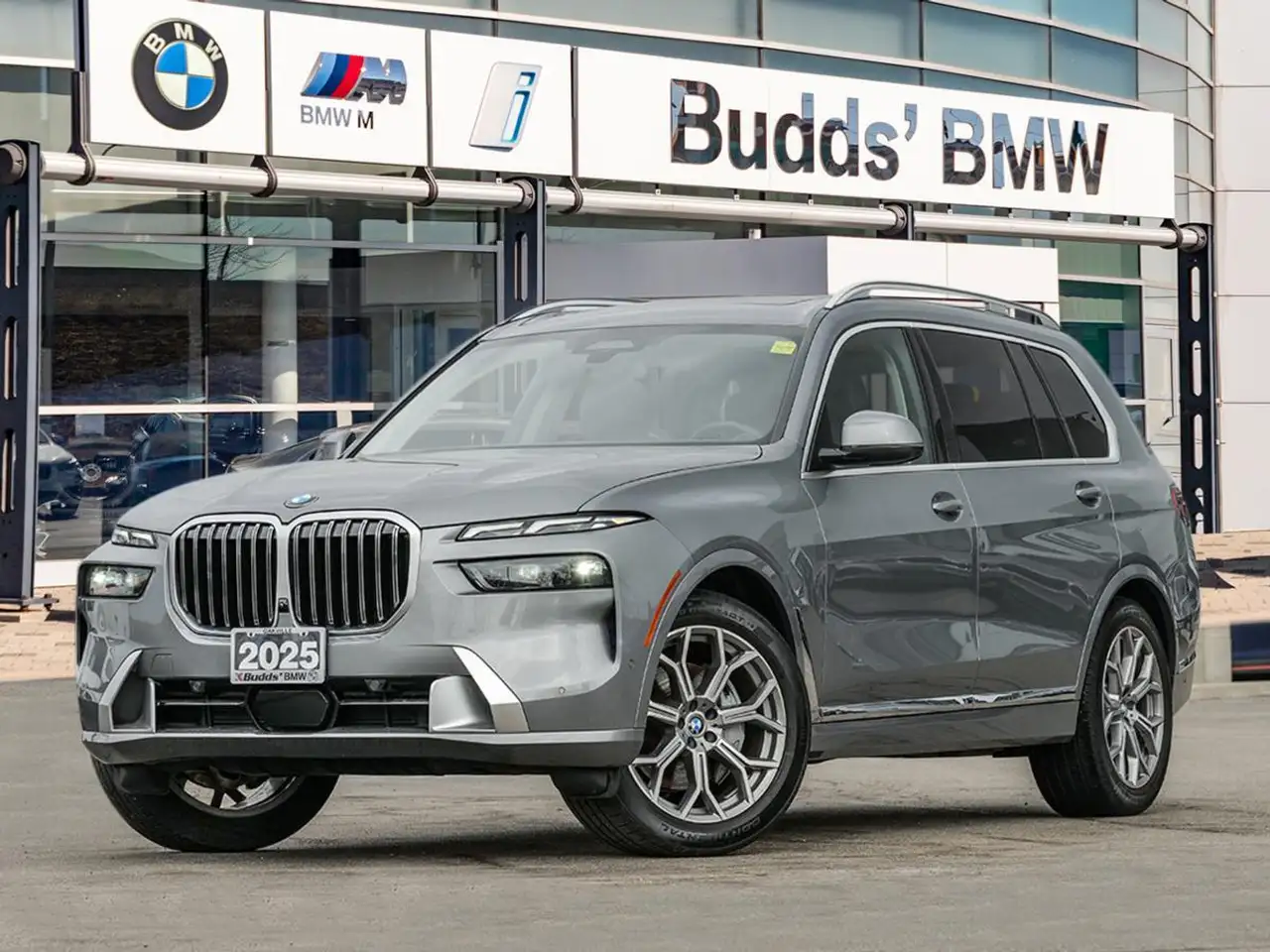 2025 BMW X7