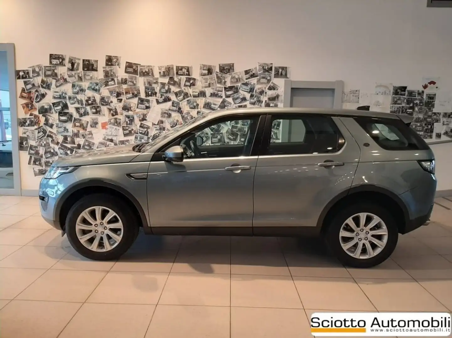 Land Rover Discovery Sport 2.0 Si4 HSE Grigio - 2