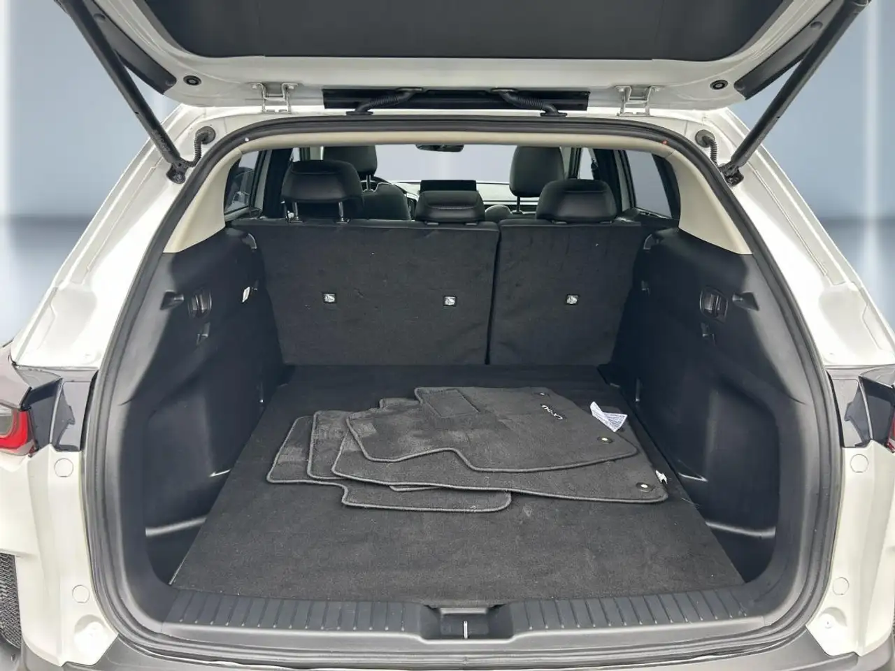 Mazda CX-50 photo Mazda CX-50