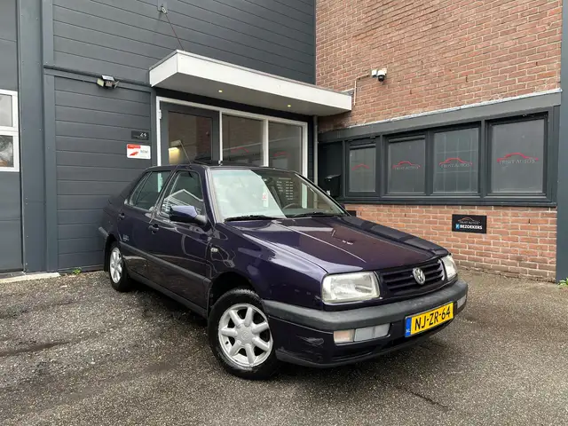 Volkswagen Vento 1.8 CL|Nap|Automaat|Open dak| Apk