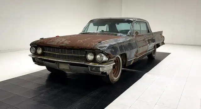 Cadillac Fleetwood 60 Series Special Sedan
