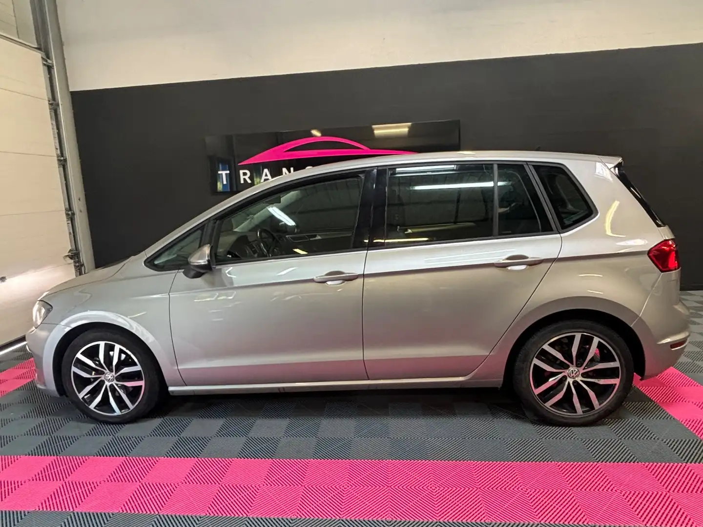 Volkswagen Golf Sportsvan Confortline Gris - 2