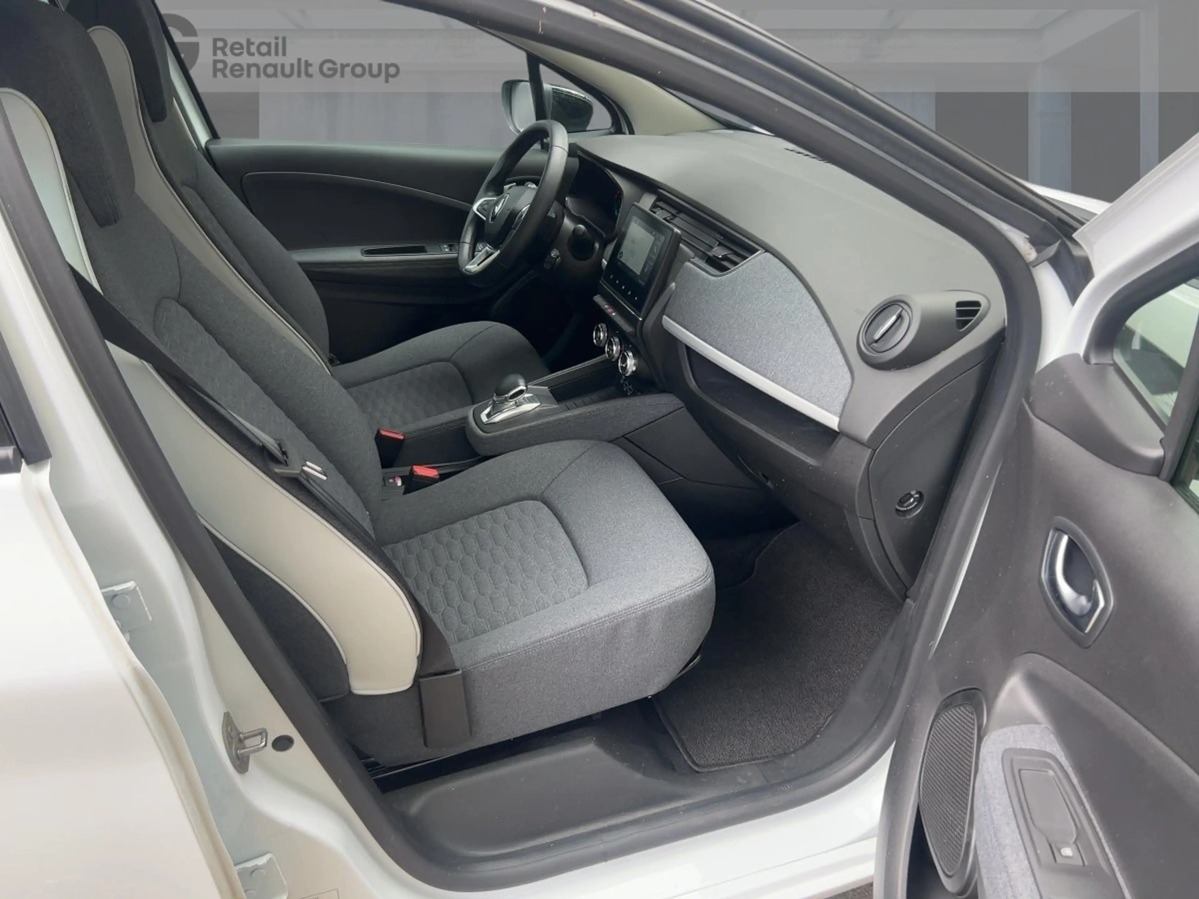 Renault ZOE Evolution EV50 110hp  PDC — photo 8