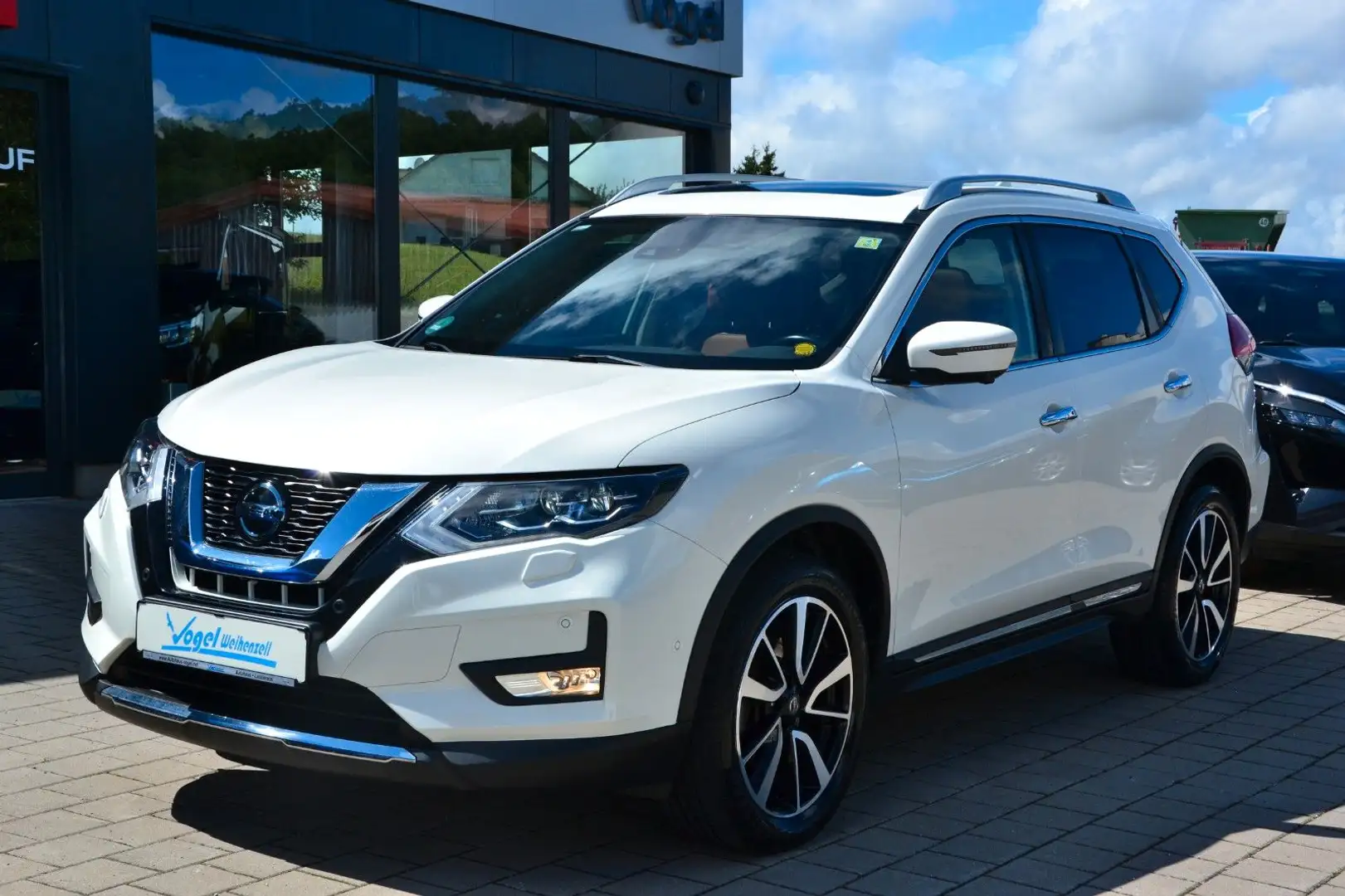 Nissan X-Trail Tekna 4x4 Weiß - 1