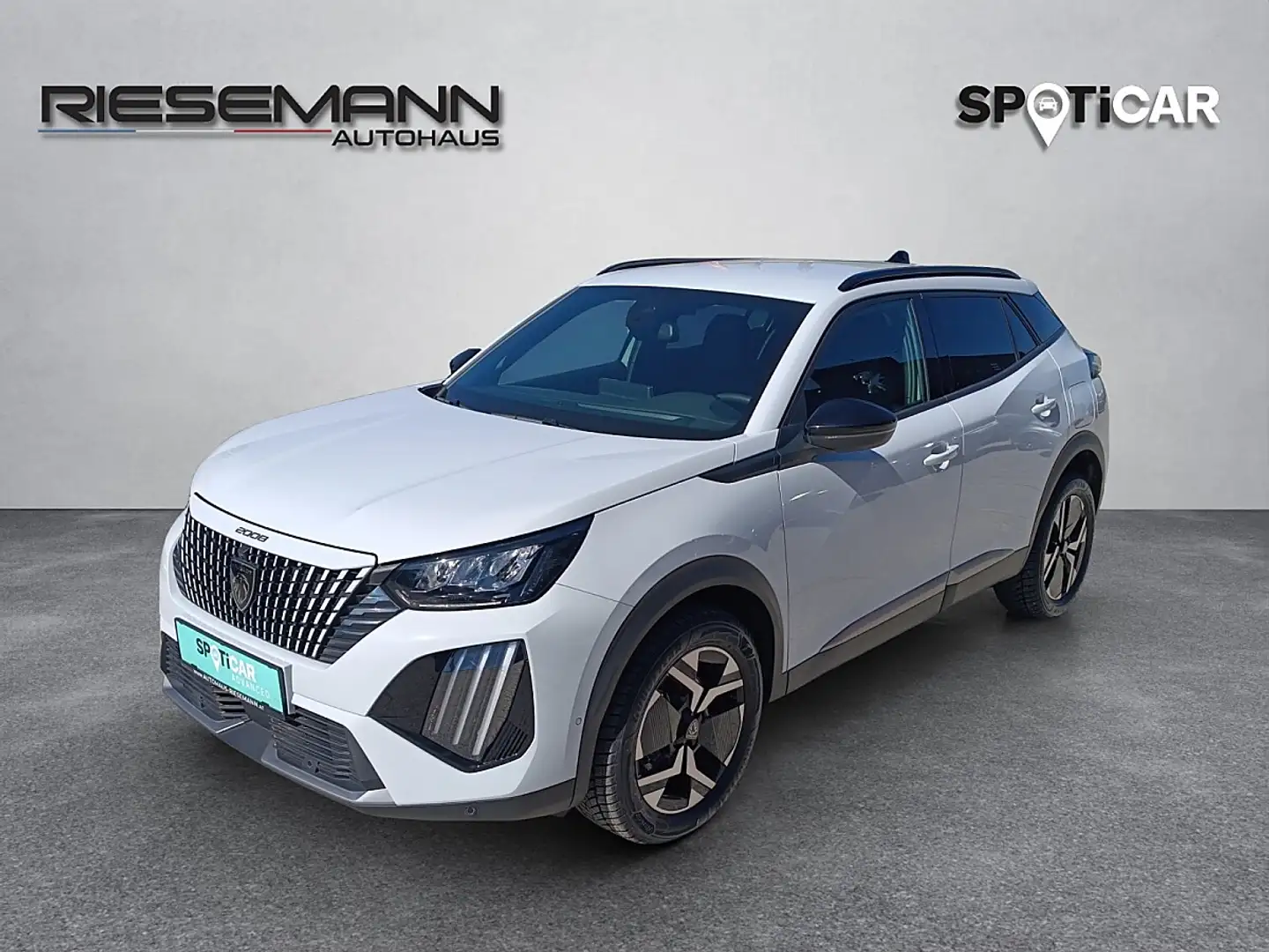 Peugeot 2008 Hybrid 145 e-DCS6 Allure Weiß - 1