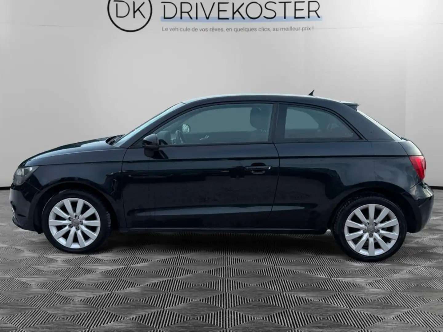 Audi A1 1.6 TDi DPF - 90 - Start/Stop  BERLINE Ambition Luxe Noir - 2